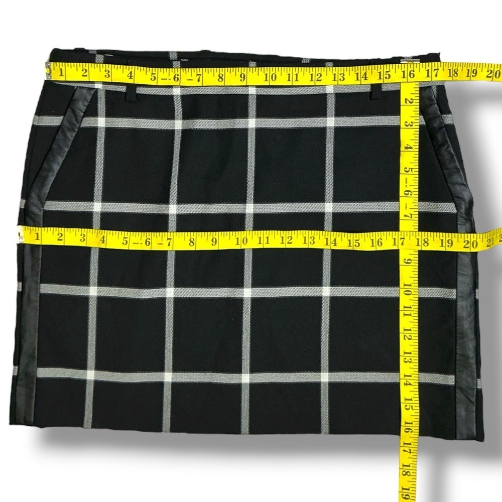 MNG Windowpane Plaid Skirt Faux Leather Trim Pockets Black White Gray Size 10 - Picture 3 of 15